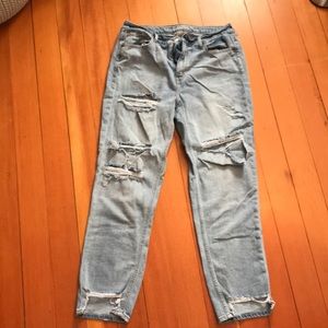 American Eagle Mom Jeans